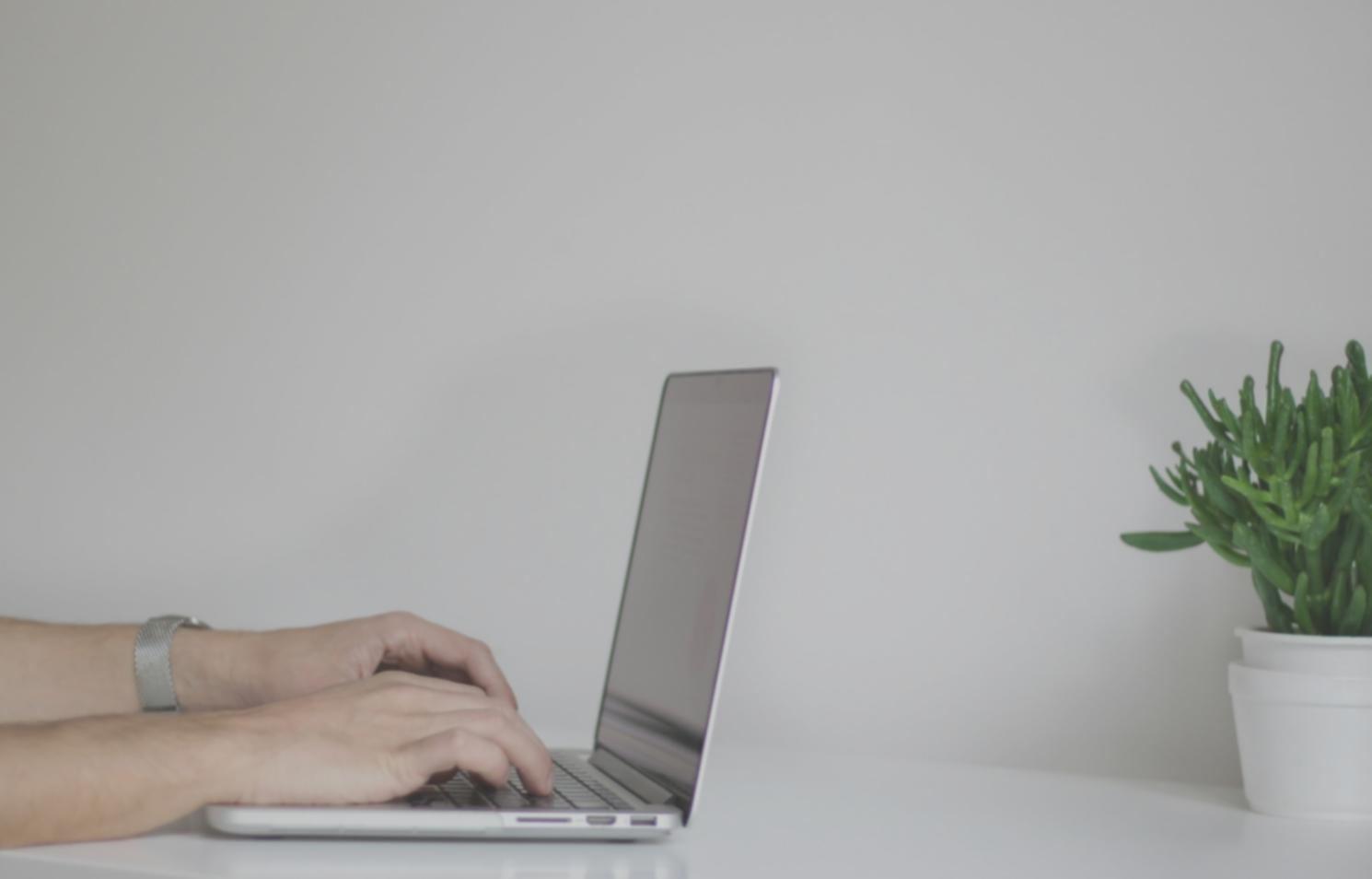 チームでのディスカッション風景